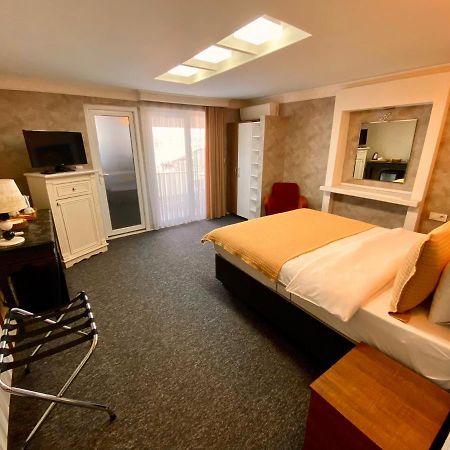 Peri Boutique Hotel ซาพานจา ภายนอก รูปภาพ
